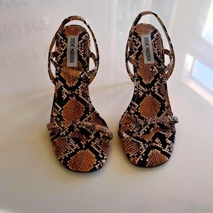 Steve Madden snakeskin high-heeled sandals size 7